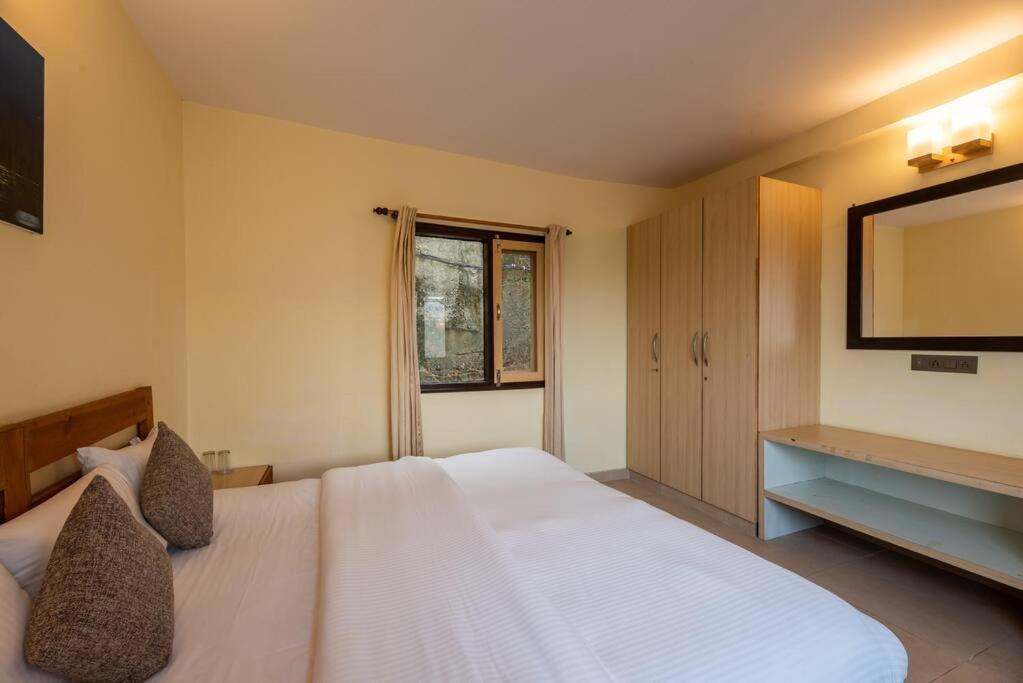 Dream Cottage 3 Pet-Friendly 2Br W Mountain View Муктешвар Экстерьер фото